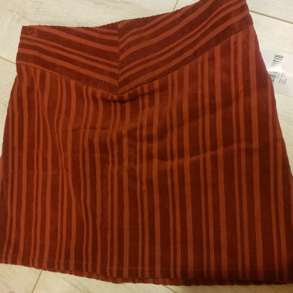 Light brown corduroy skirt - Picture 2 of 2